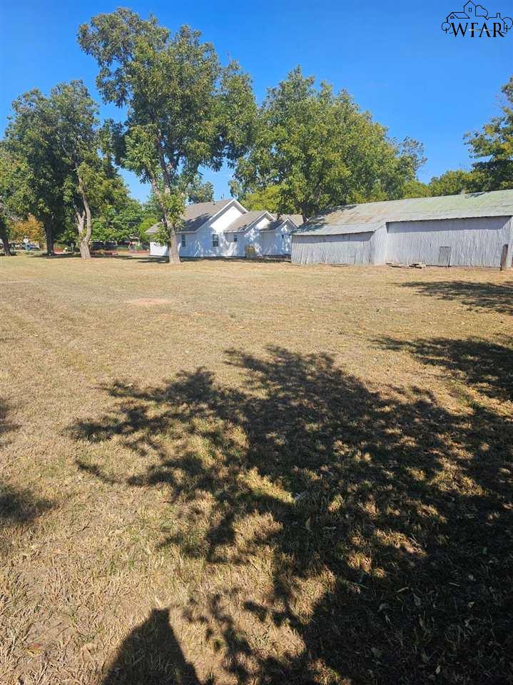 720 W 3rd Street, Burkburnett, Texas image 24