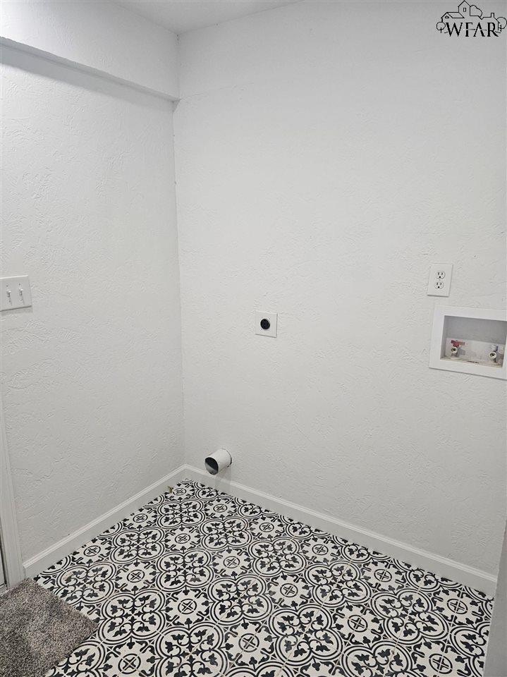 720 W 3rd Street, Burkburnett, Texas image 10