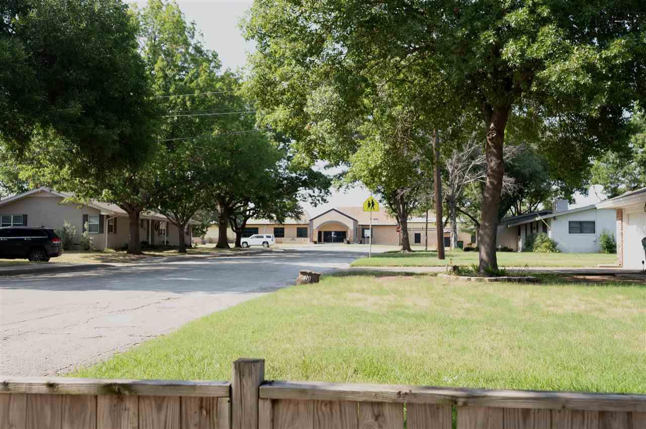 408 N Glenn Street, Henrietta, Texas image 20