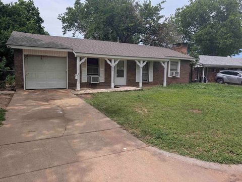 Homes For Sale - 4608 Meadowlake Drive<br/> Wichita County, Wichita Falls, TX 76310