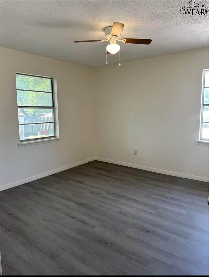 1117 E Spring Street, Henrietta, Texas image 3