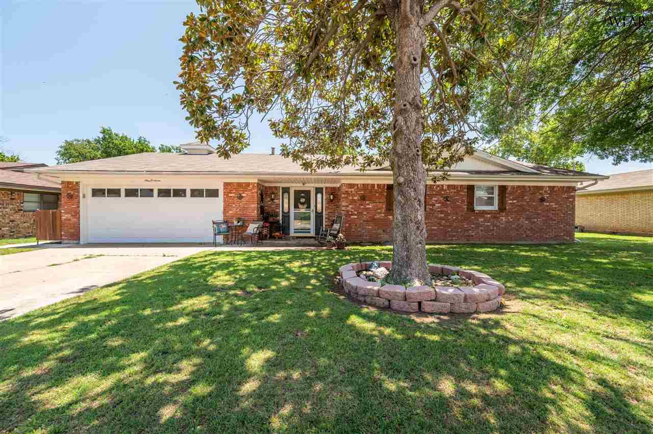 907 S Preston Road, Burkburnett, Texas image 1