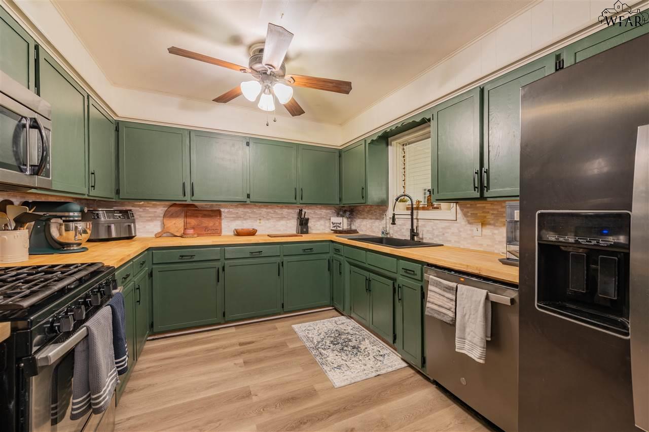 907 S Preston Road, Burkburnett, Texas image 6