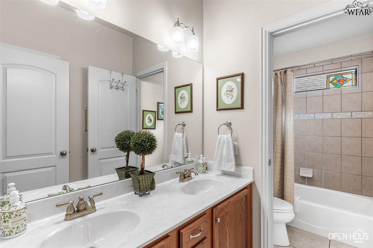 4158 Candlewood Circle, Wichita Falls, New York image 20