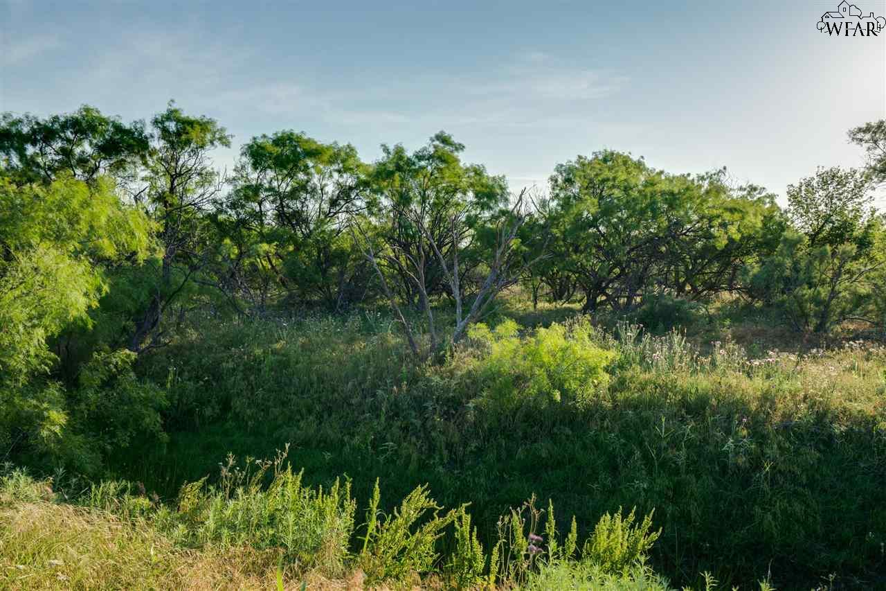 4.3 AC Hoge Road, Iowa Park, Texas image 8