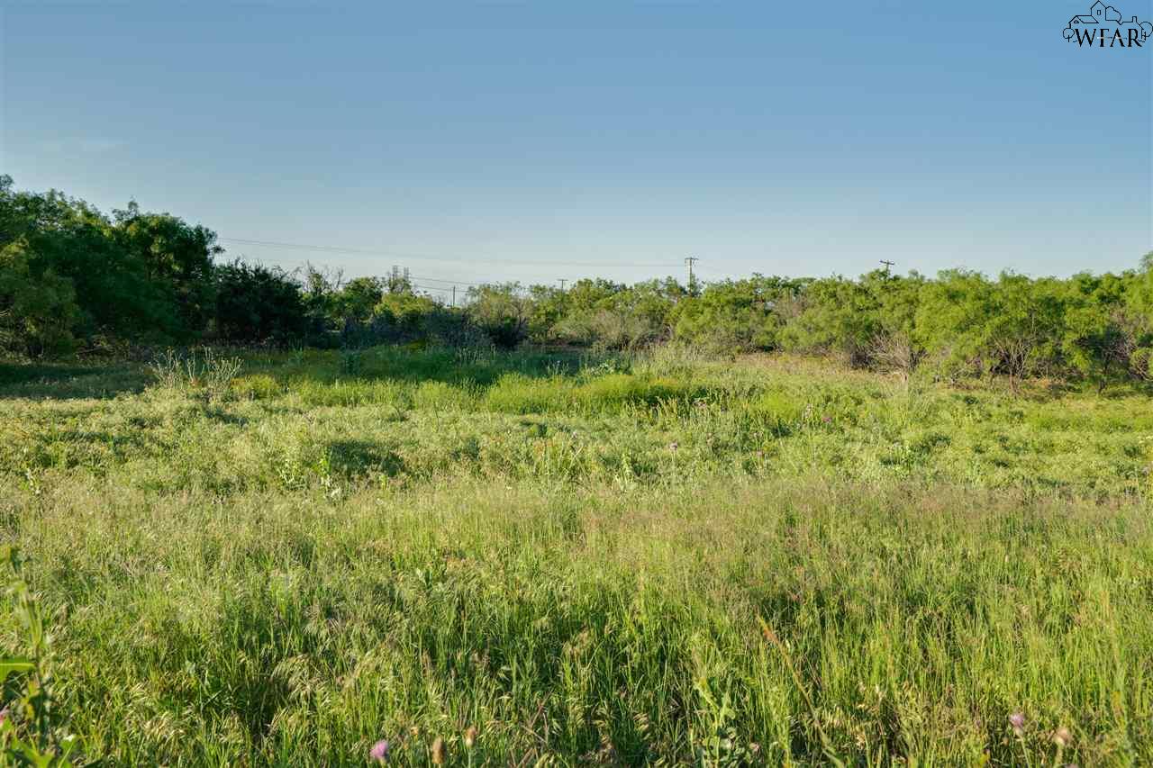 4.3 AC Hoge Road, Iowa Park, Texas image 15