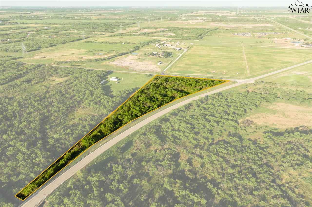 4.3 AC Hoge Road, Iowa Park, Texas image 4