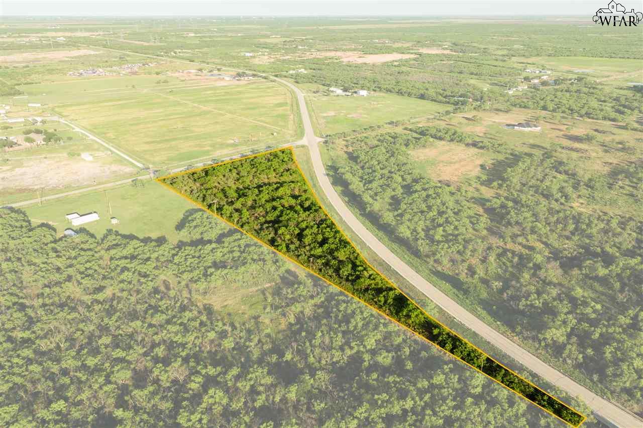 4.3 AC Hoge Road, Iowa Park, Texas image 5