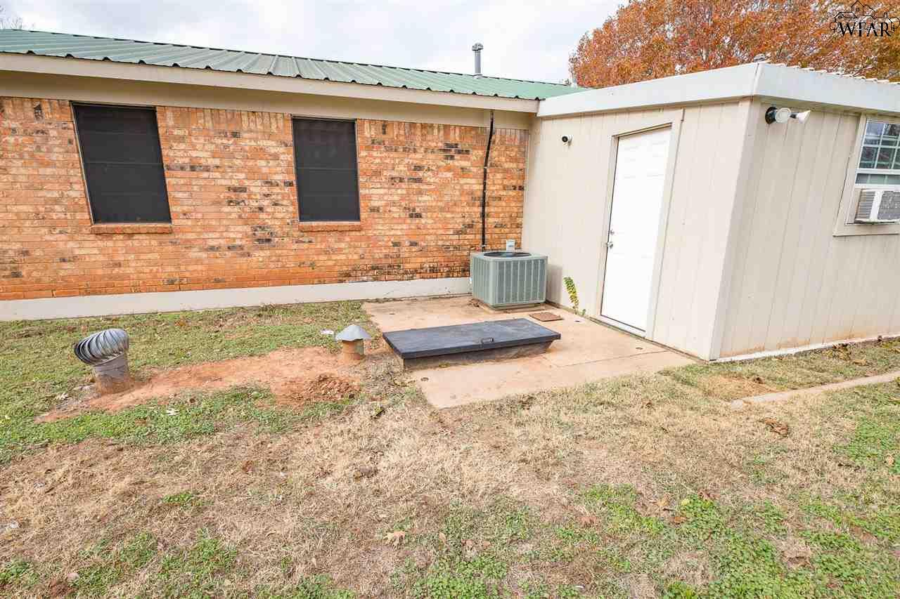 1109 Ruby Road, Burkburnett, Texas image 24