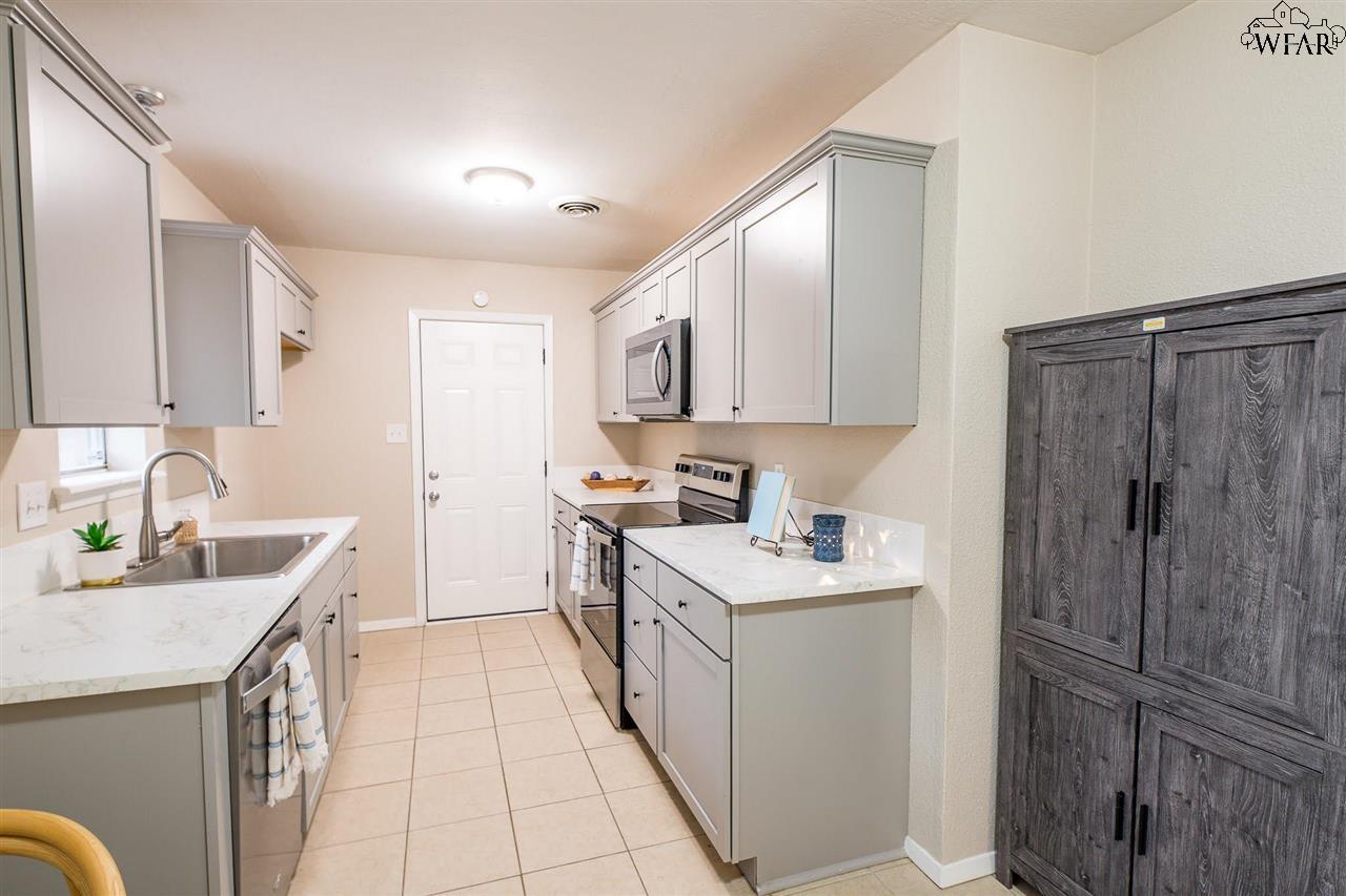 1109 Ruby Road, Burkburnett, Texas image 11