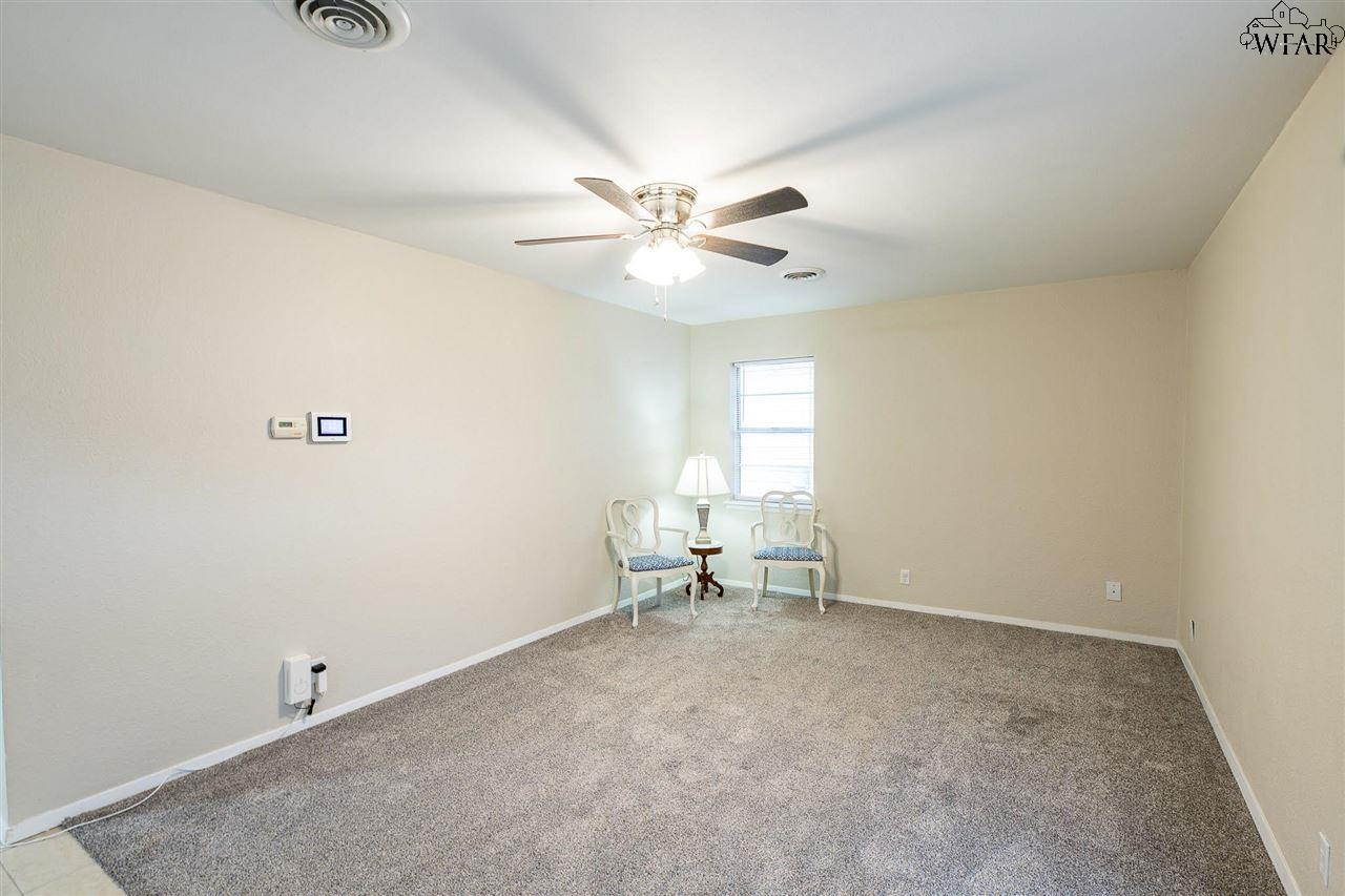 1109 Ruby Road, Burkburnett, Texas image 7