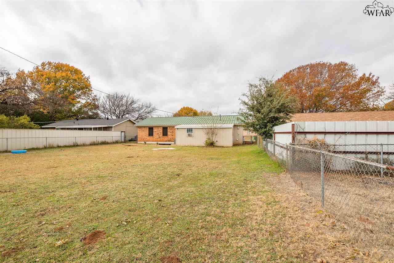 1109 Ruby Road, Burkburnett, Texas image 29
