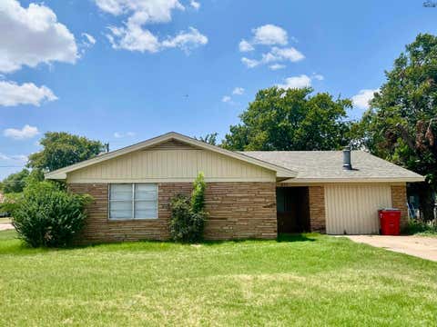 Homes For Sale - 401 N West Avenue<br/> Holliday, TX 76366