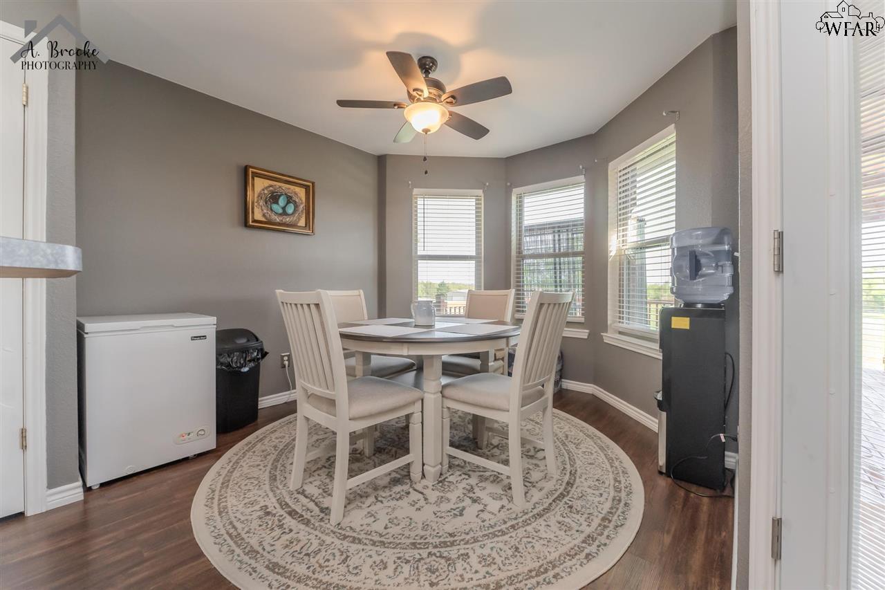 4117 Country Meadows Drive, Iowa Park, Texas image 10