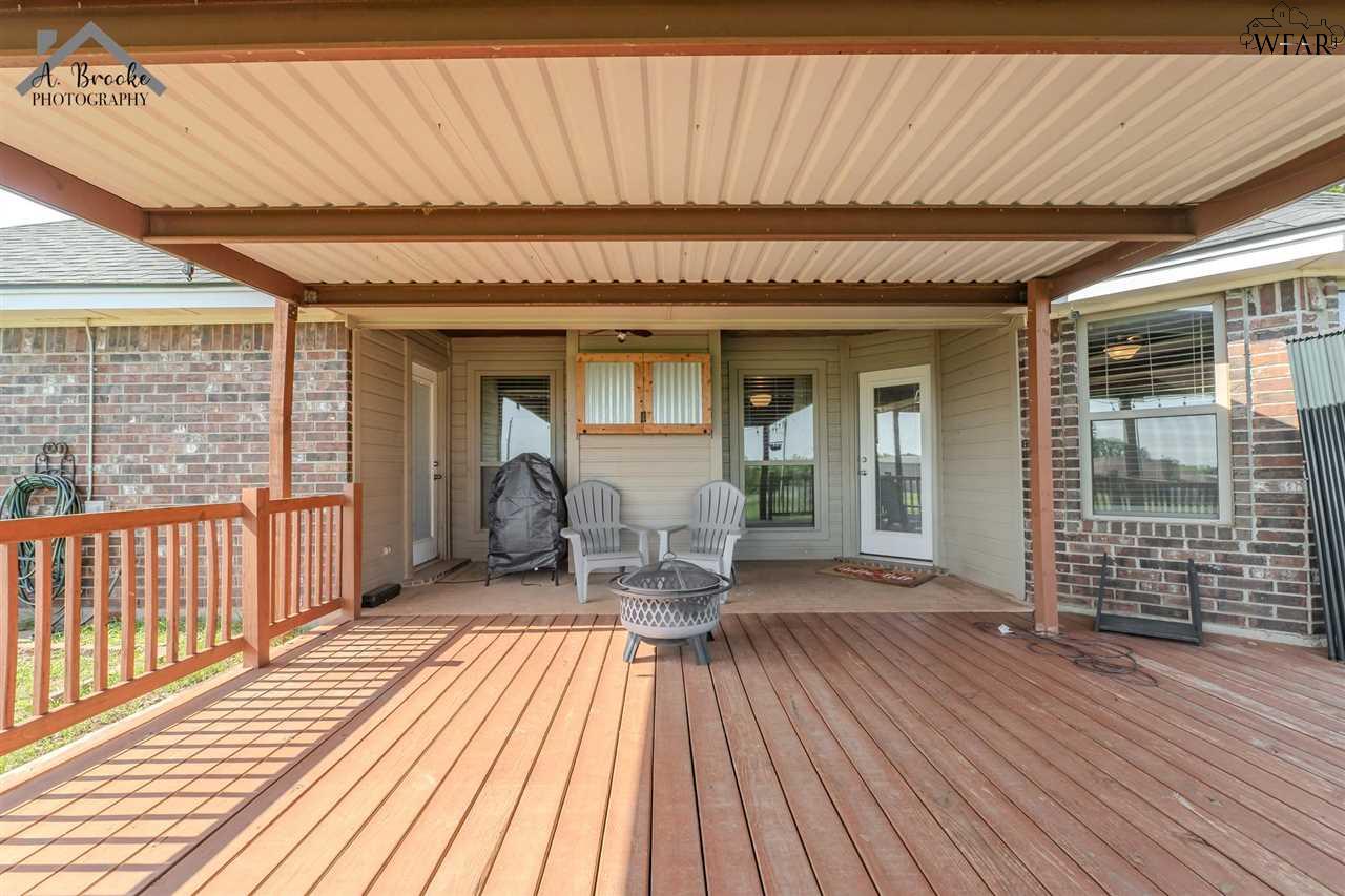 4117 Country Meadows Drive, Iowa Park, Texas image 27