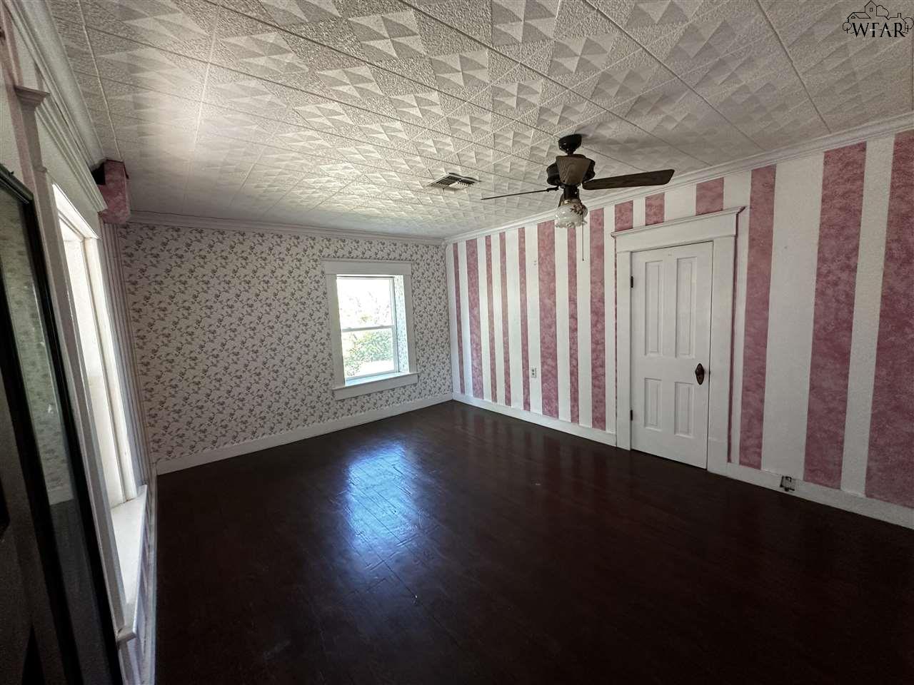 501 N Tackitt Street, Seymour, Texas image 17