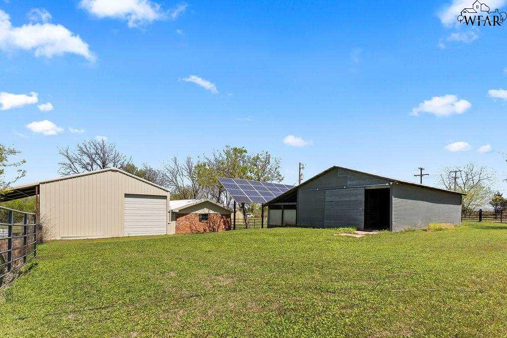 641 S Hancock Street, Henrietta, Texas image 27