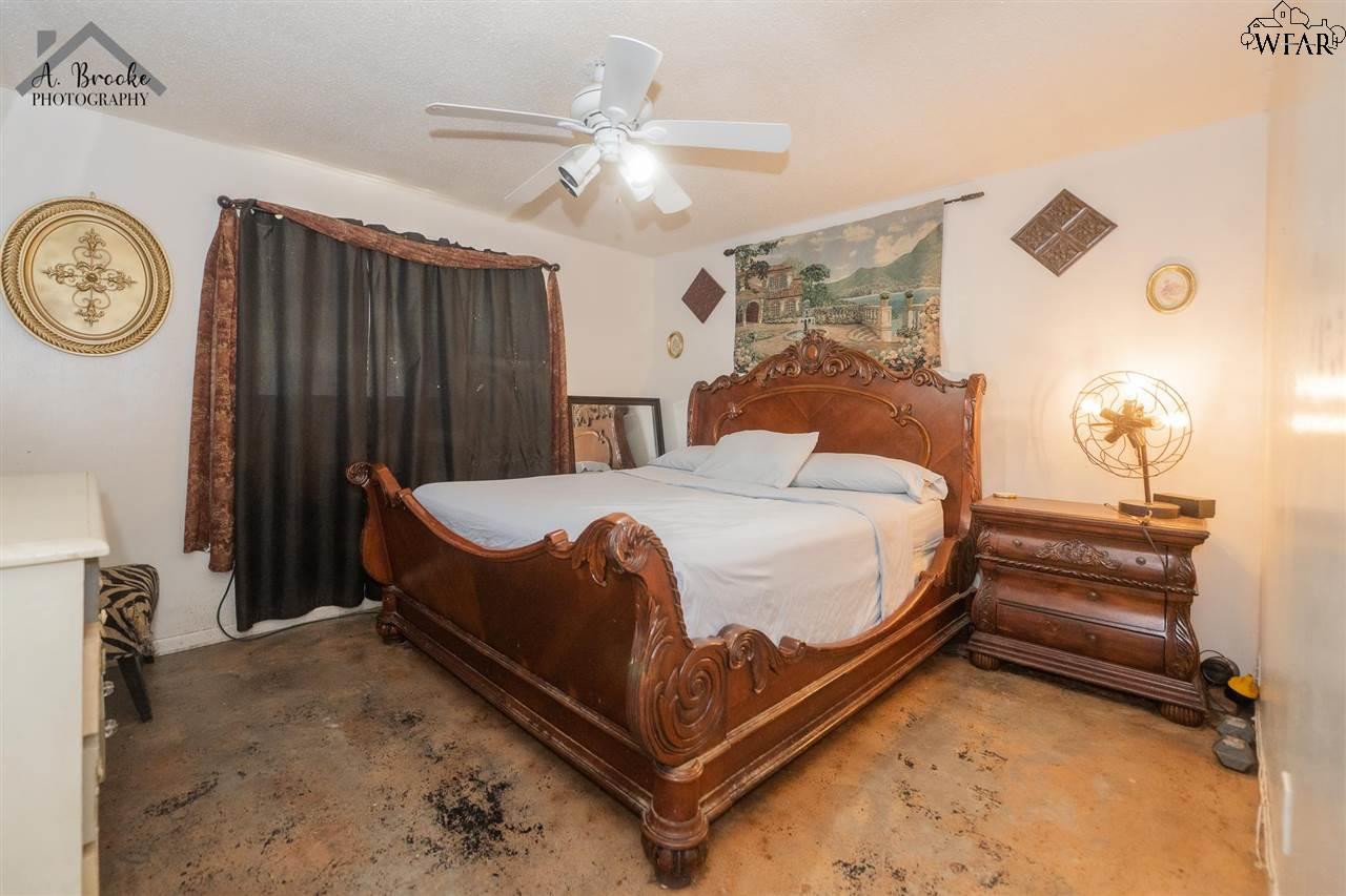 306 W Reiman Street, Seymour, Texas image 11