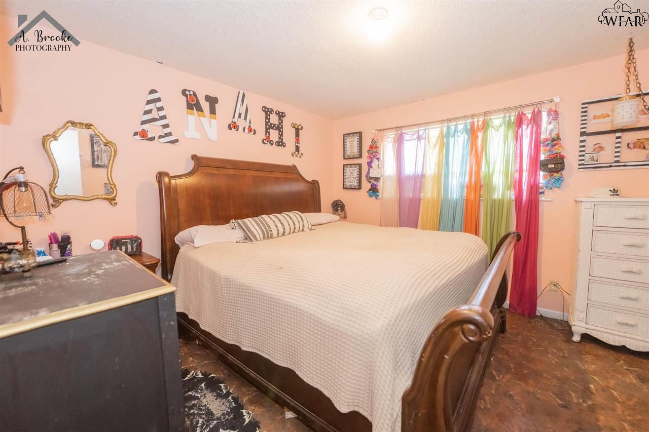306 W Reiman Street, Seymour, Texas image 13