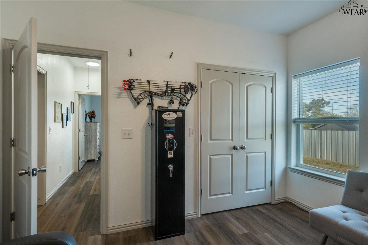 2405 Missile Road, Wichita Falls, Texas image 17