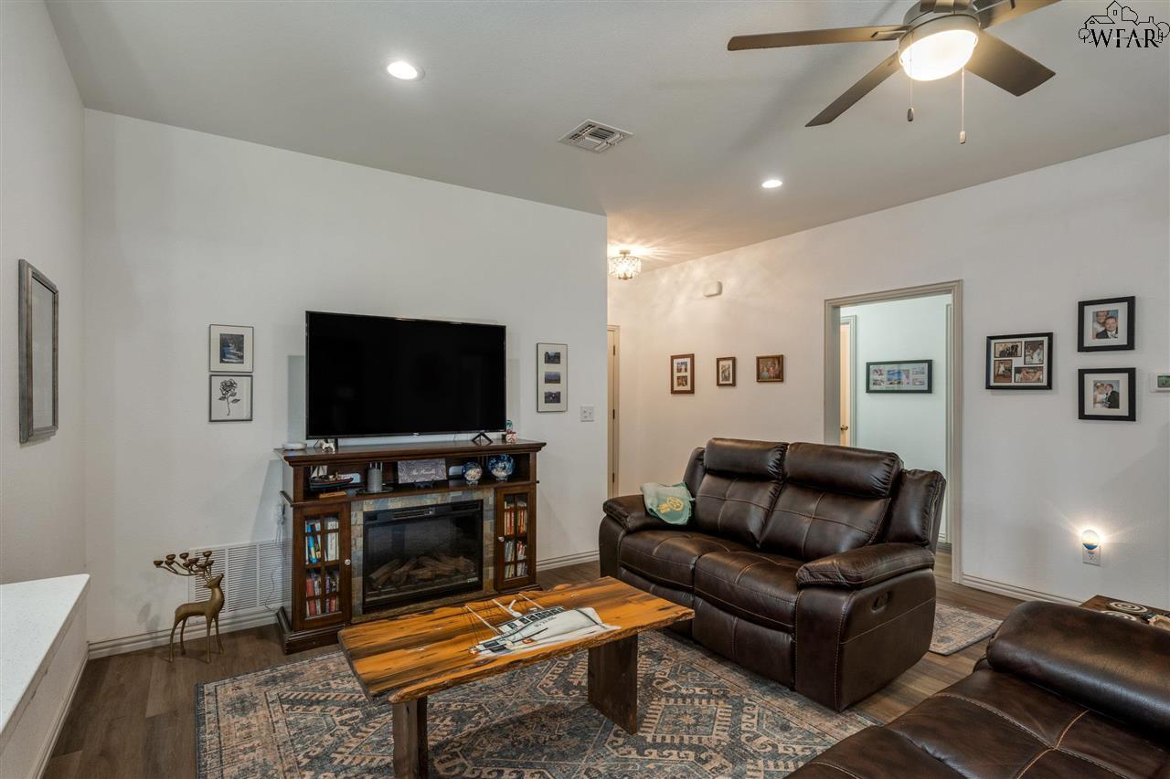 2405 Missile Road, Wichita Falls, Texas image 4