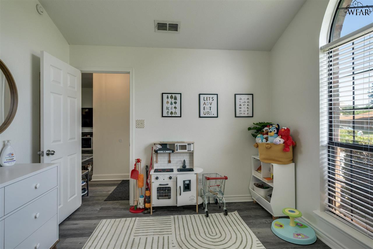 1210 Parliament Street, Burkburnett, Texas image 21