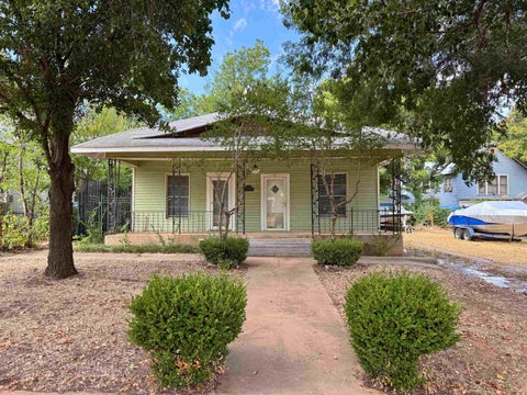 Homes For Rent - 1504 Austin Street<br/> Wichita County, Wichita Falls, TX 76301