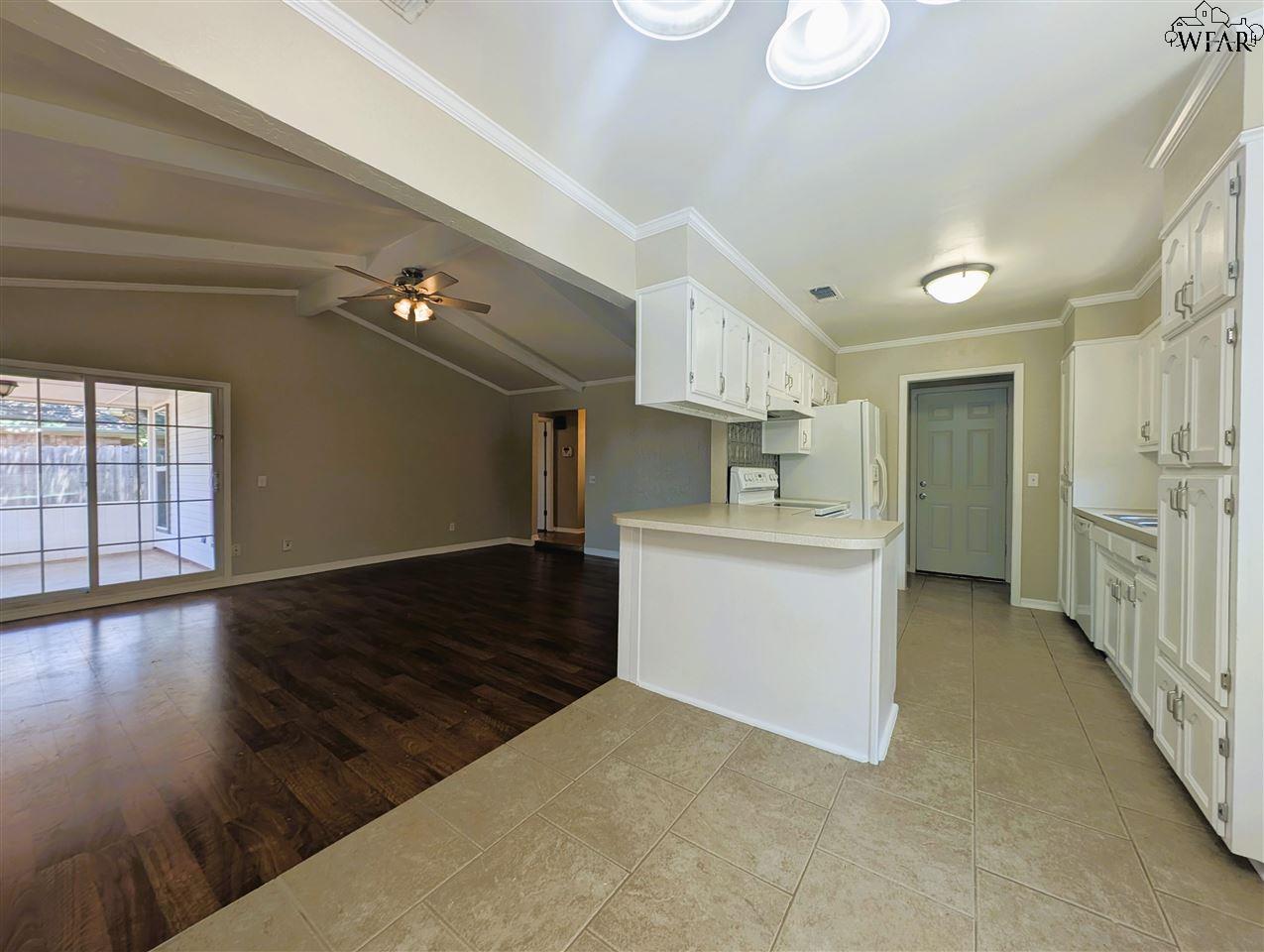 5205 Pebblestone Drive, Wichita Falls, Texas image 7