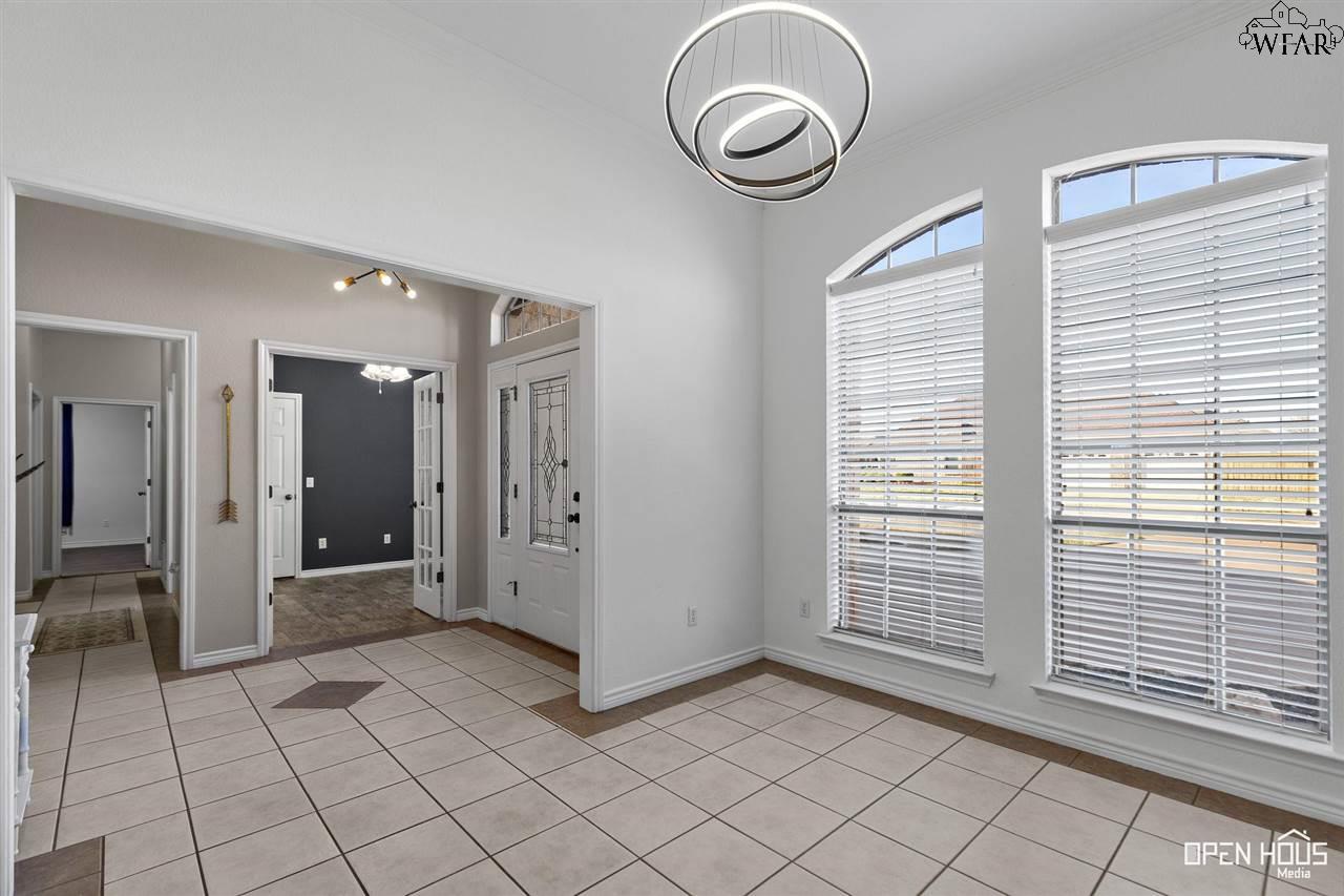 5429 Prairie Lace Lane, Wichita Falls, Texas image 5
