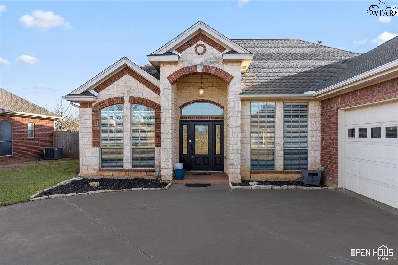5429 Prairie Lace Lane, Wichita Falls, Texas image 2