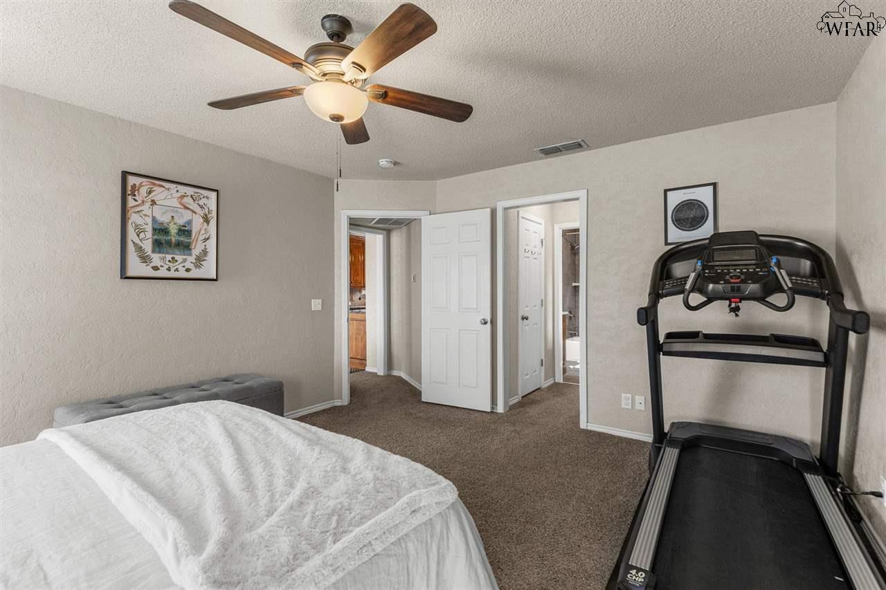 1419 Amherst Street, Burkburnett, Texas image 14