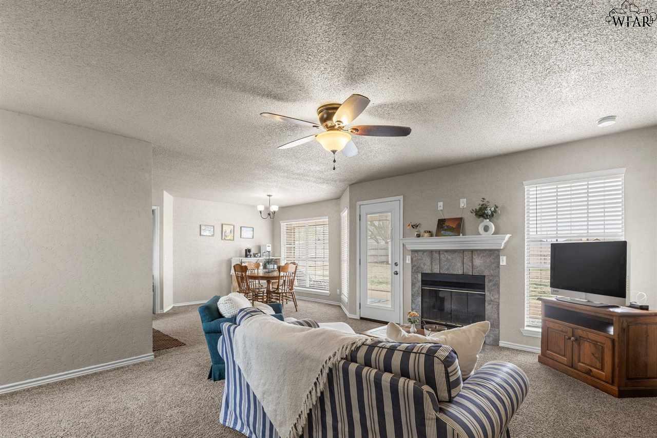 1419 Amherst Street, Burkburnett, Texas image 4