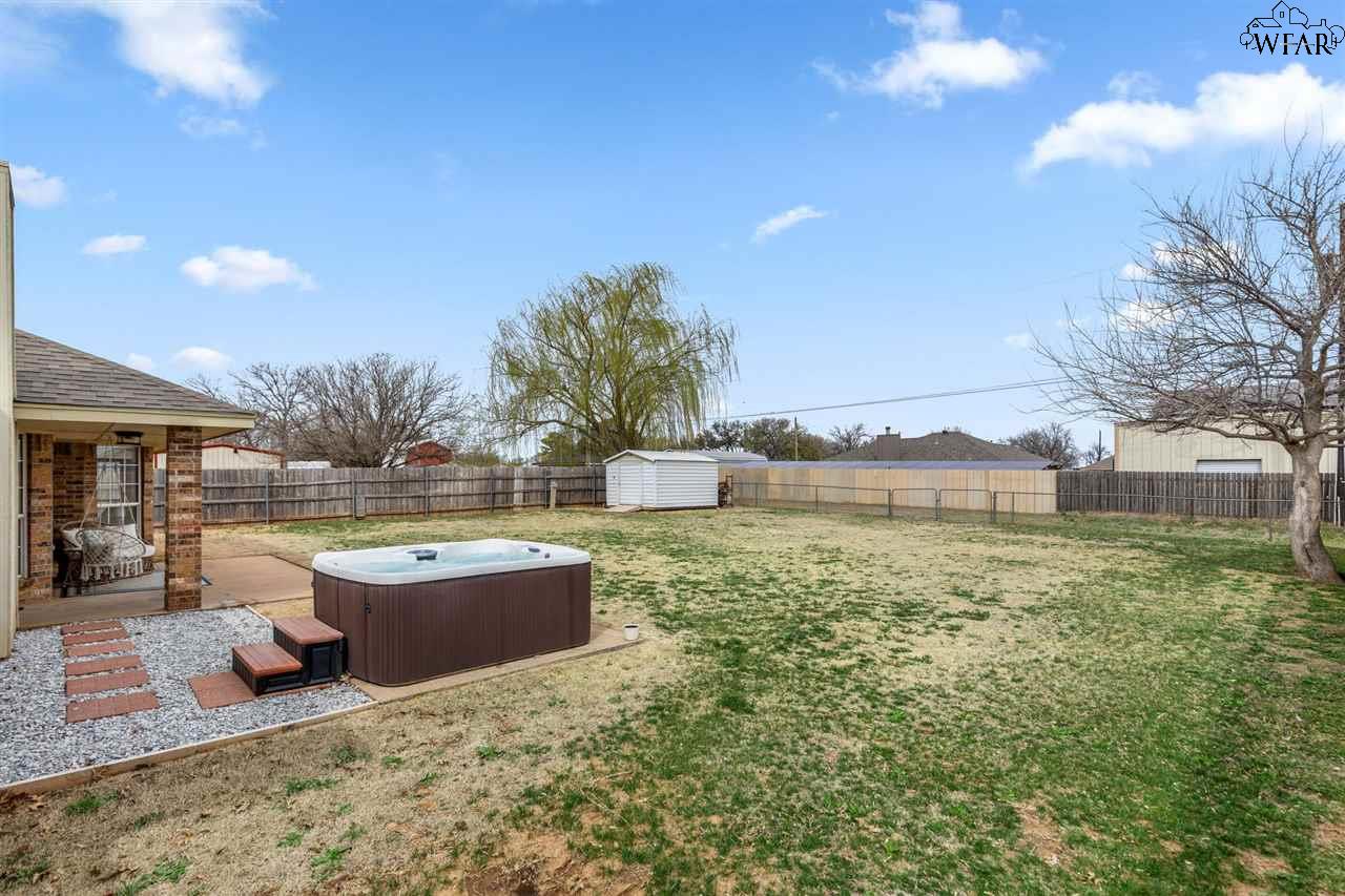 1419 Amherst Street, Burkburnett, Texas image 26
