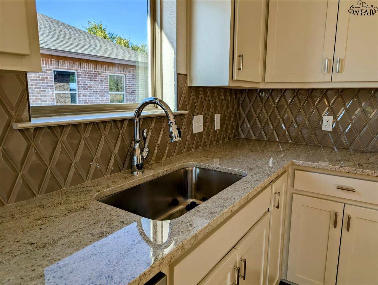 1611 Sheppard Road, Burkburnett, Texas image 9