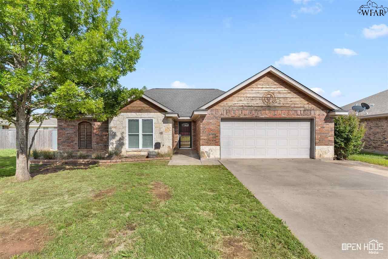 1438 Lariat Trail, Henrietta, Texas image 1