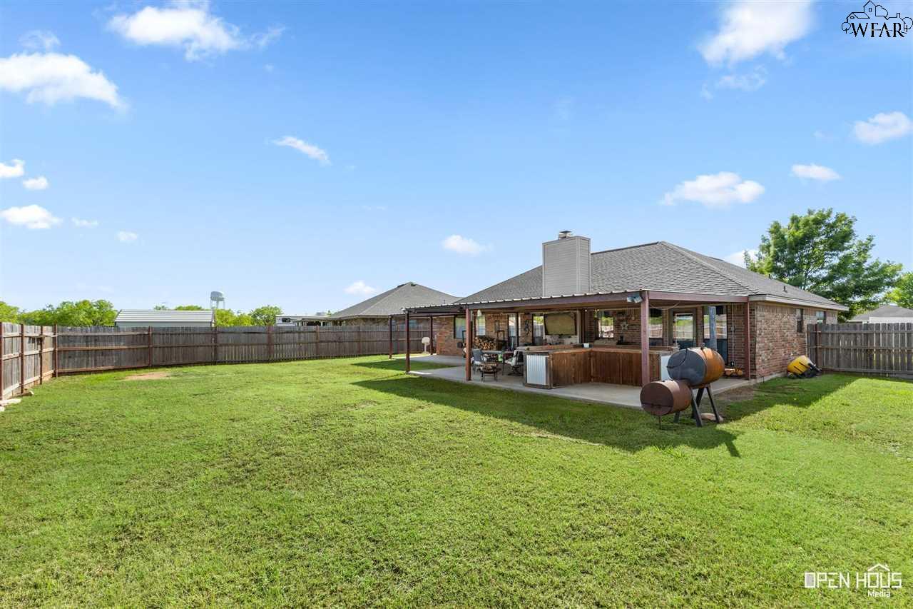 1438 Lariat Trail, Henrietta, Texas image 22