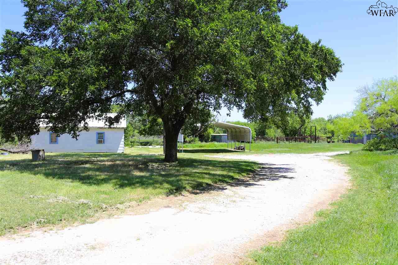 10543 Old Joy Shannon Rd, Henrietta, Texas image 4
