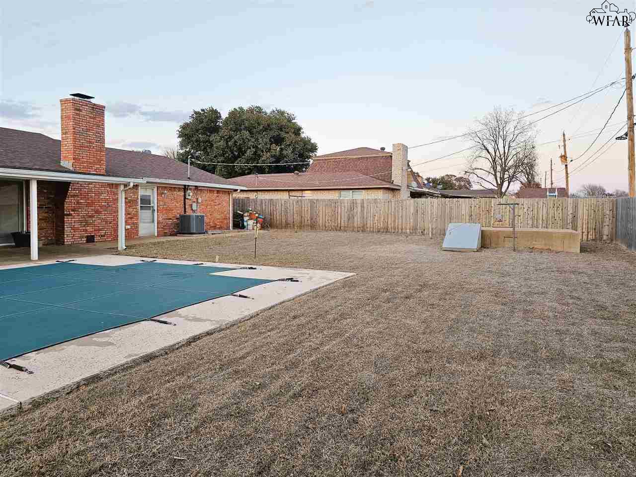 1045 Jan Lee Drive, Burkburnett, Texas image 27