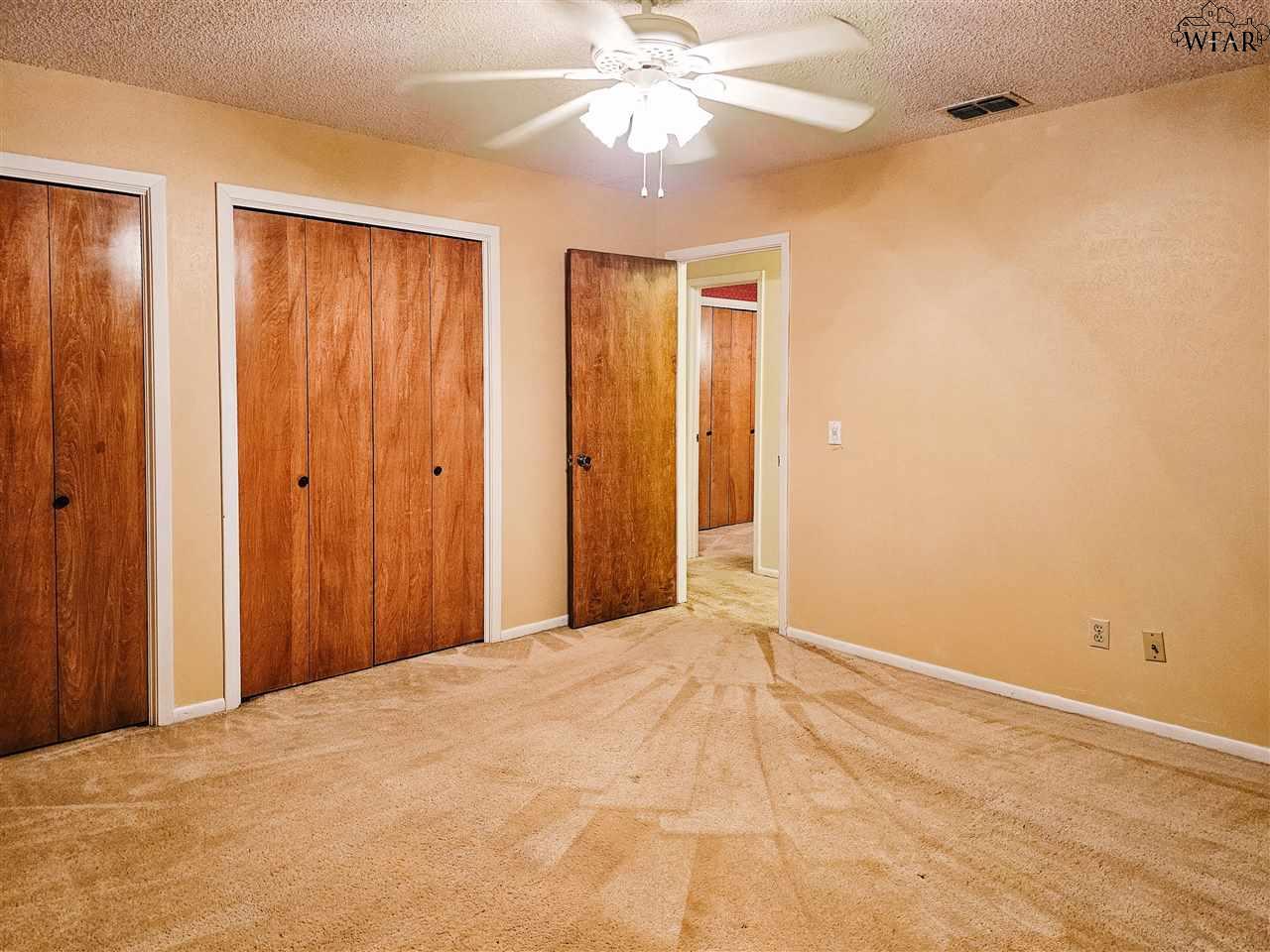 1045 Jan Lee Drive, Burkburnett, Texas image 20
