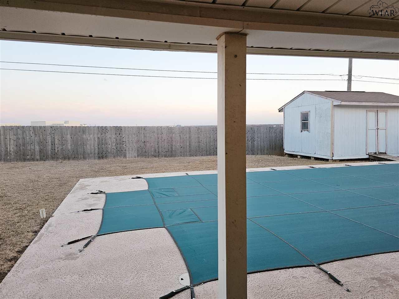 1045 Jan Lee Drive, Burkburnett, Texas image 26