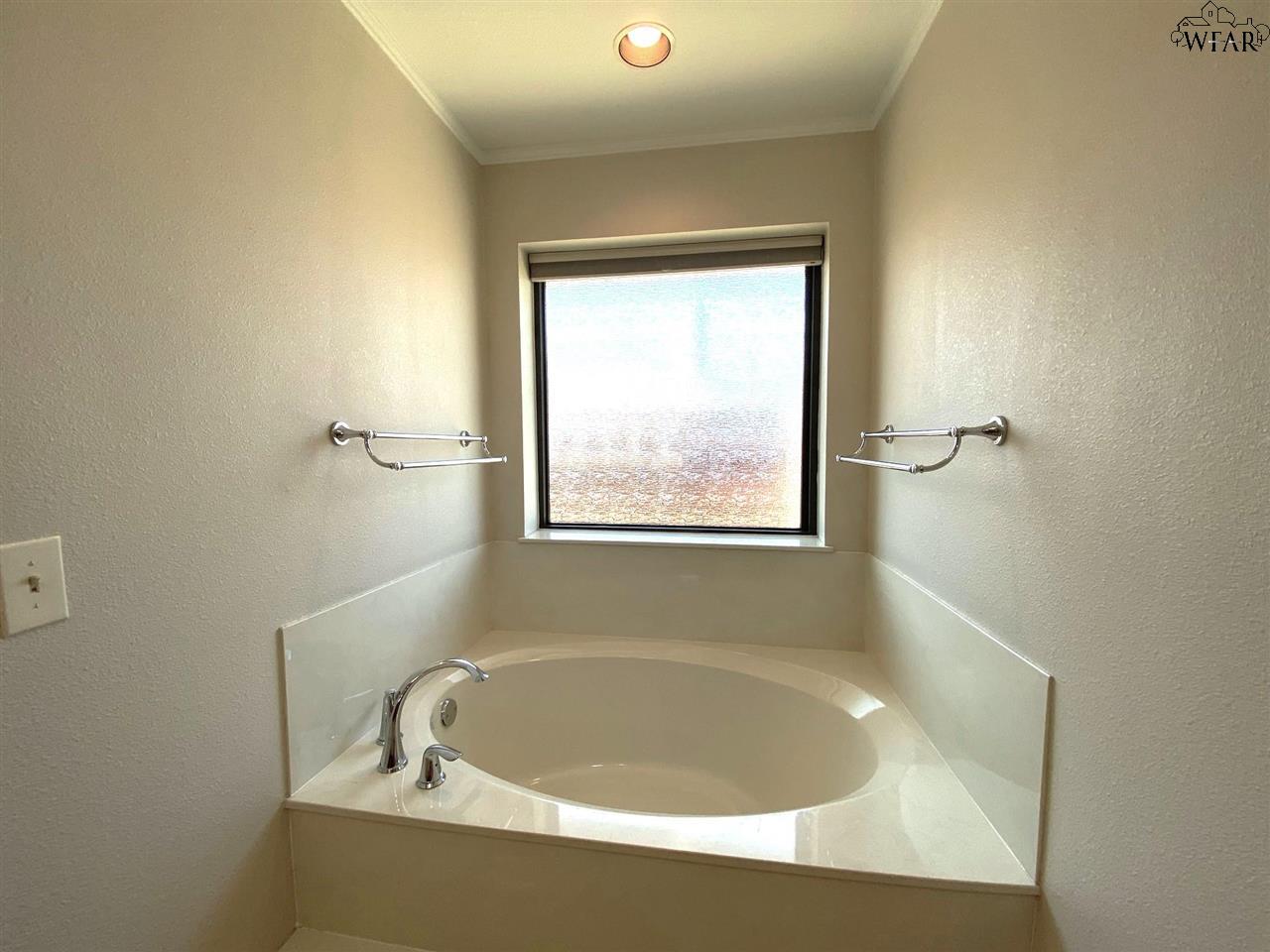 1105 Pheasant Lane, Burkburnett, Texas image 24