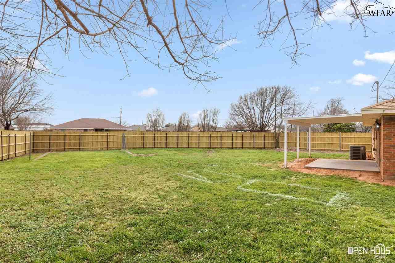300 E Garden Drive, Iowa Park, Texas image 28