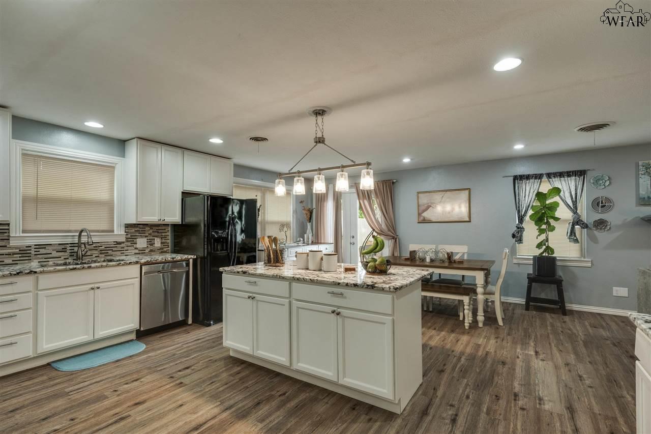 4218 Kingsbury Drive, Wichita Falls, Texas image 11