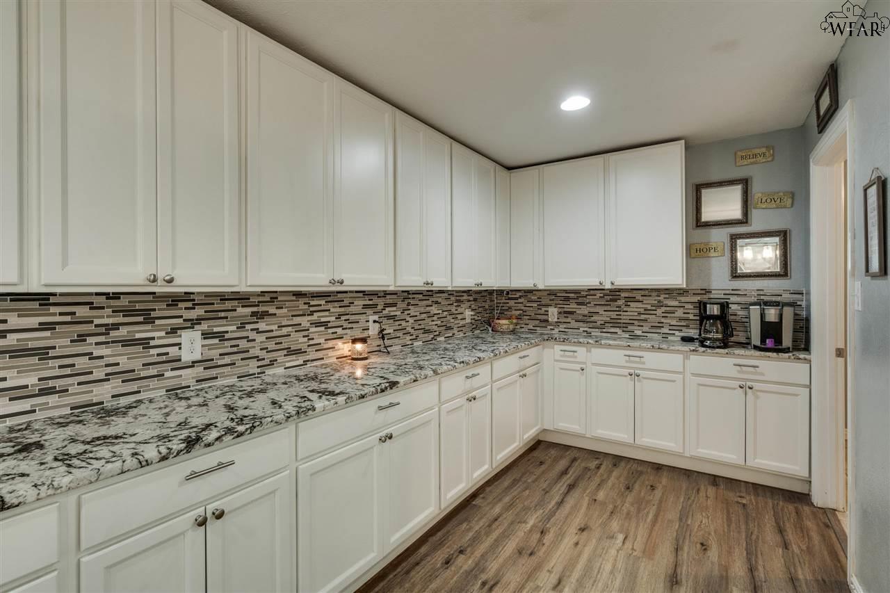 4218 Kingsbury Drive, Wichita Falls, Texas image 9