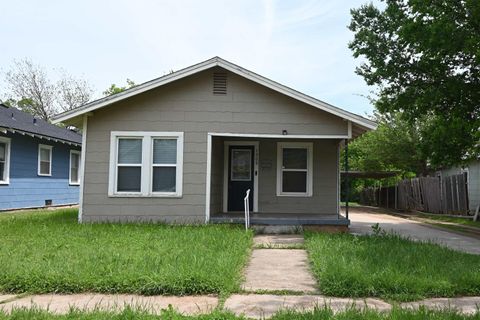 Homes For Sale - 1309 Monroe Street<br/> Wichita Falls, TX 76309