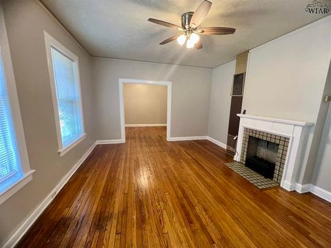 Homes For Rent - 1109 Harrison Street #UNIT 6<br/> Wichita County, Wichita Falls, TX 76309