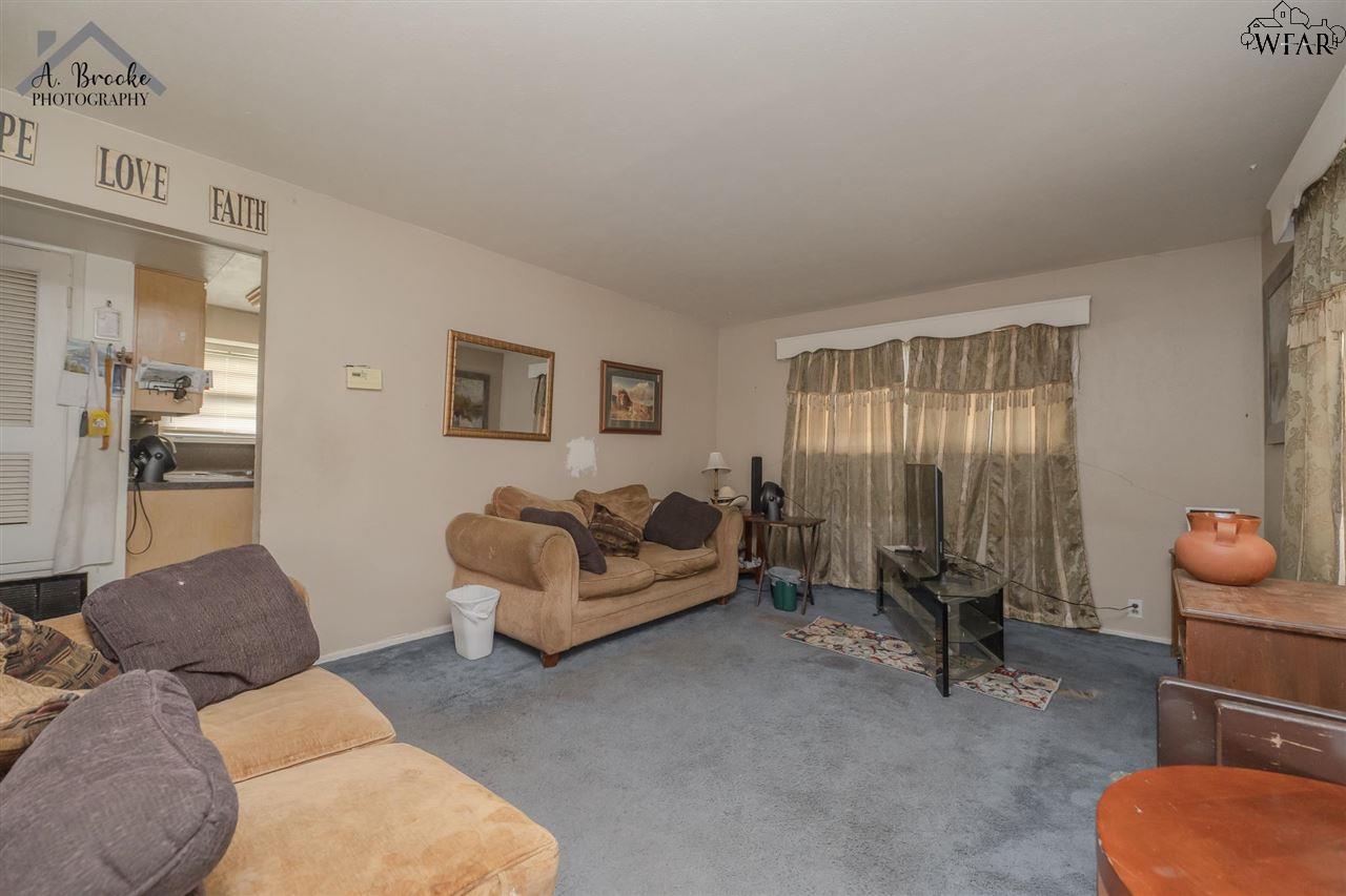 2814 Roanoke Drive, Wichita Falls, Texas image 4
