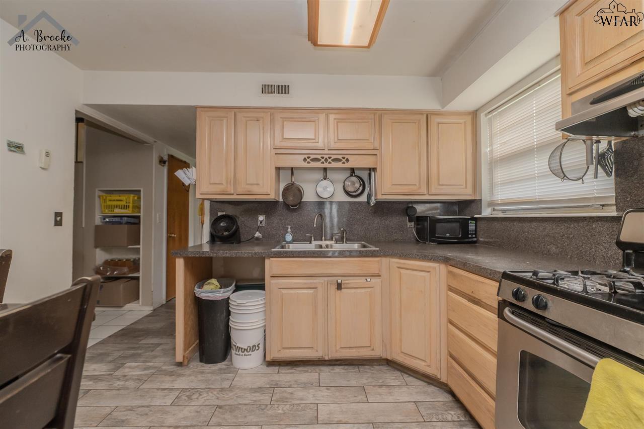 2814 Roanoke Drive, Wichita Falls, Texas image 7