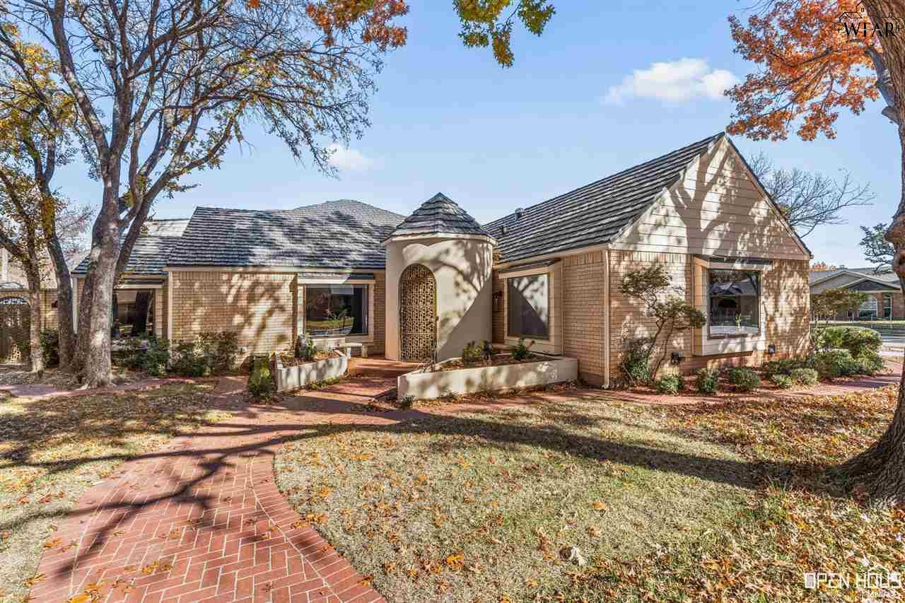2724 Red Oak Drive, Wichita Falls, Texas image 1