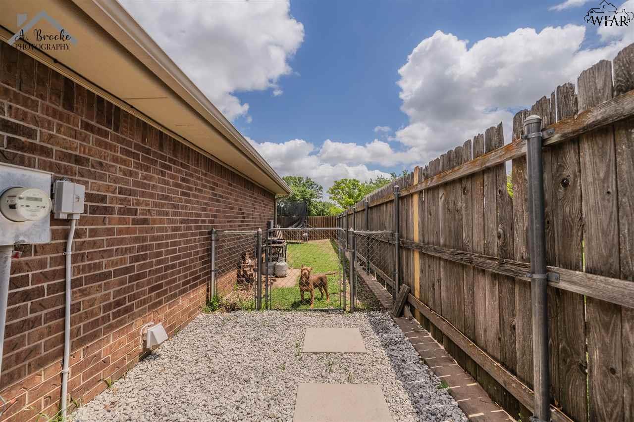 128 Garrett Street, Burkburnett, Texas image 29